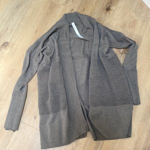 Lululemon cardigan in light green color